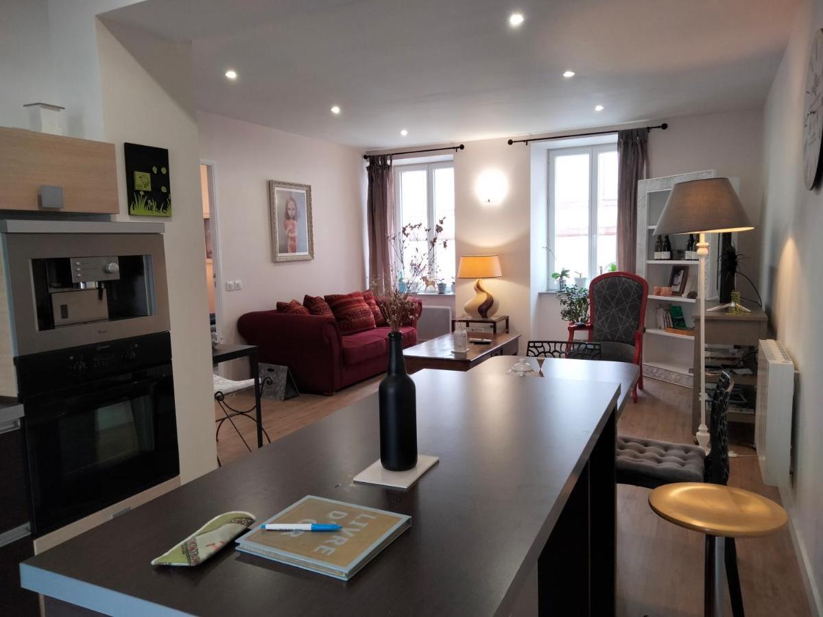 Les Chambres Hautes D'Anastasia Rodez Exteriér fotografie
