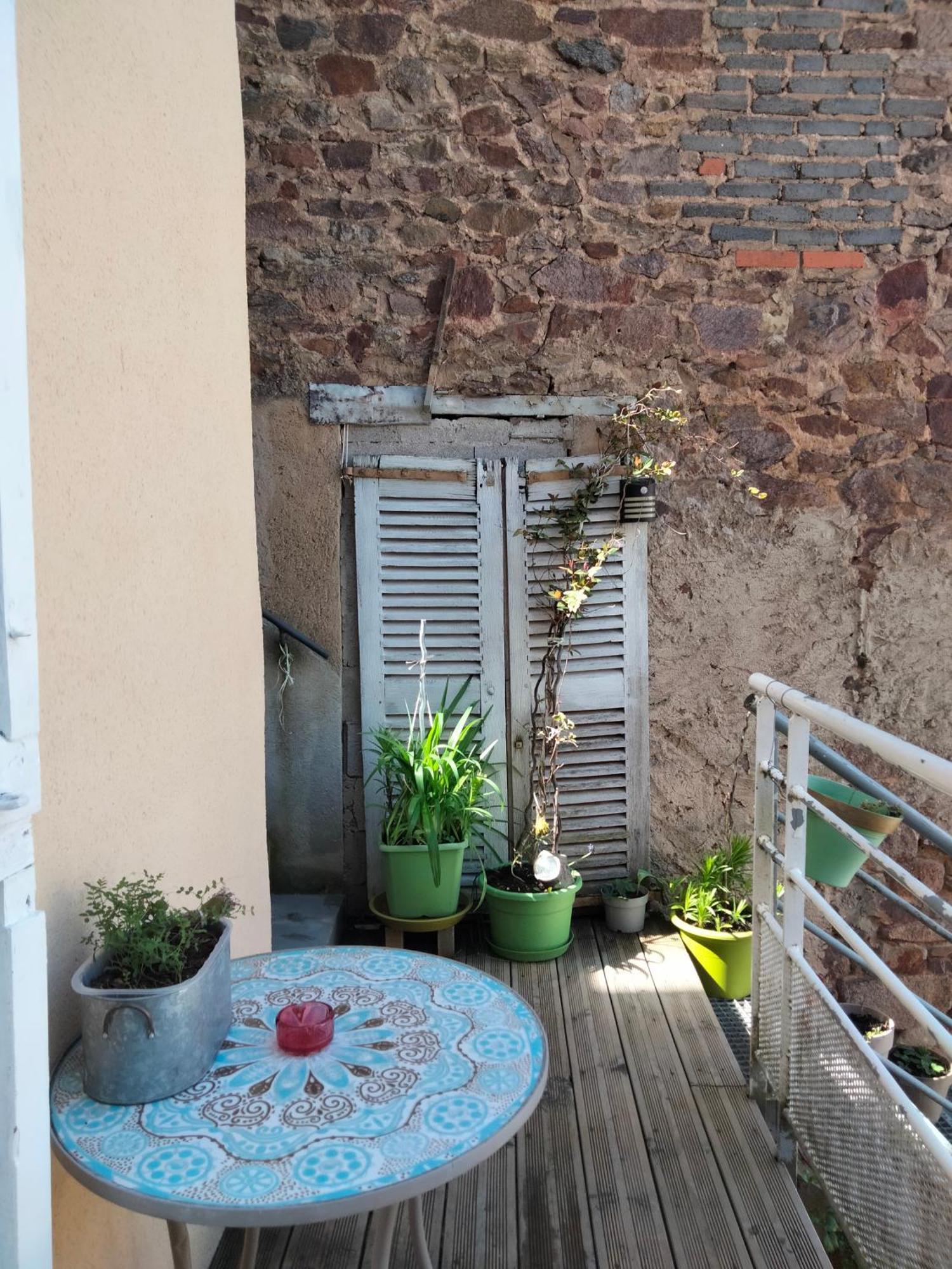 Les Chambres Hautes D'Anastasia Rodez Exteriér fotografie